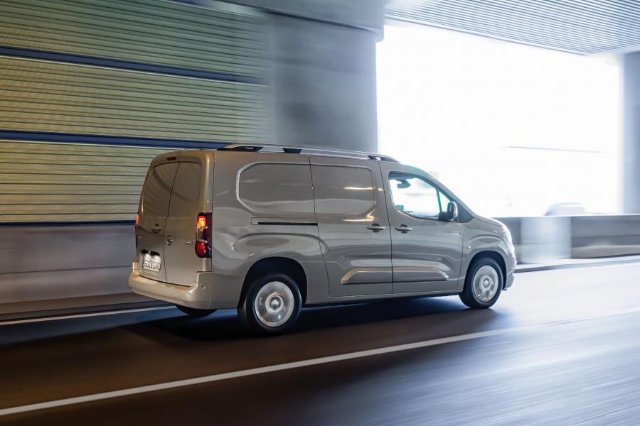  Opel Combo Cargo XL 2018 года  (фото 8 из 13)